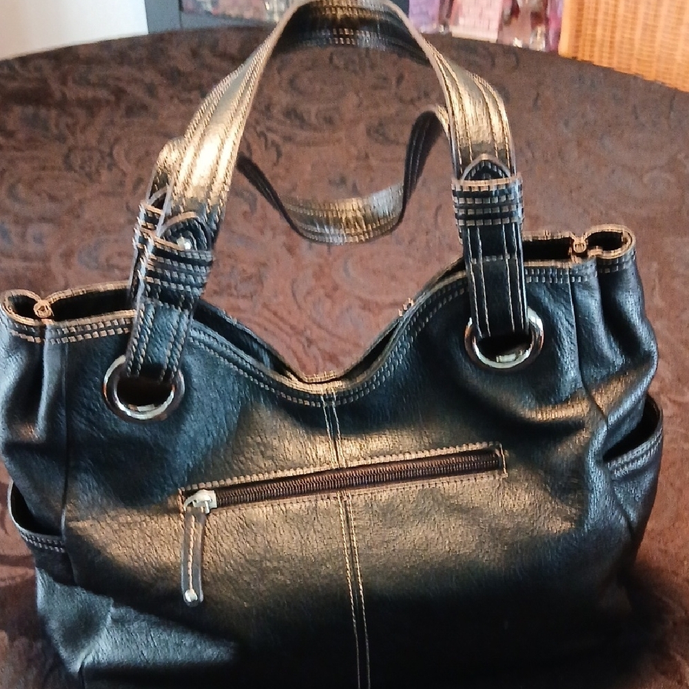 Tignanello Black Leather Shoulder Bag - Picture 4 of 6